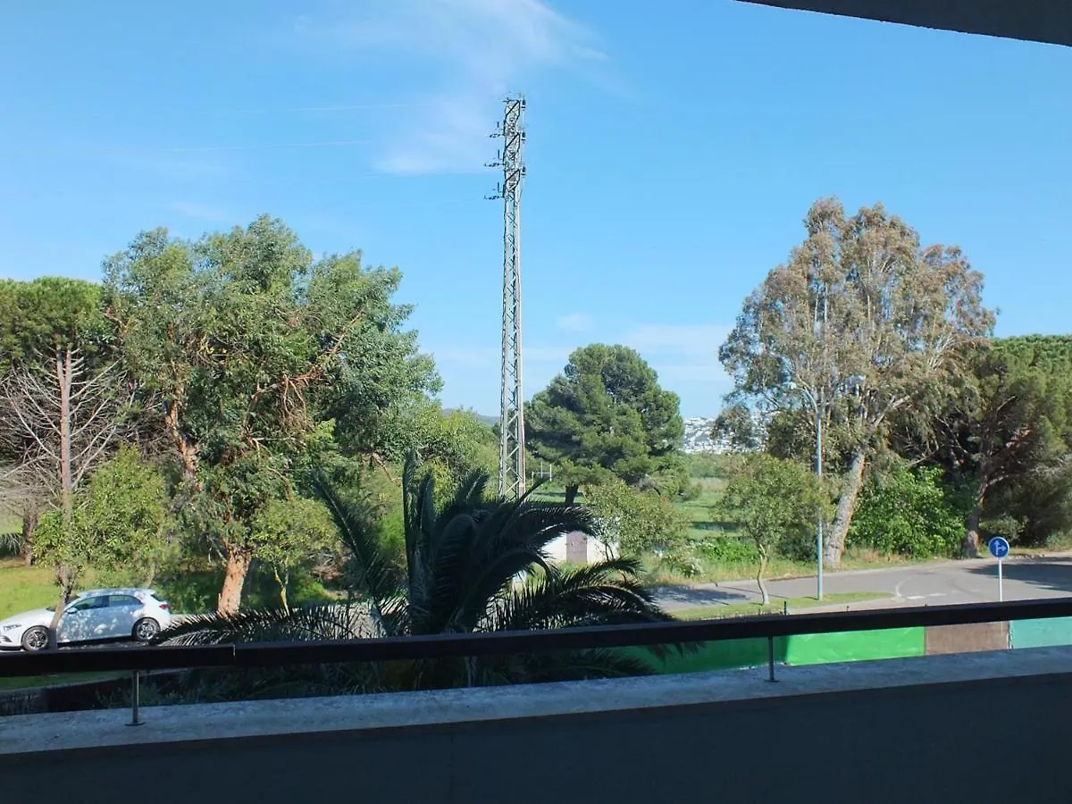 Apartamento Acogedor Con Piscina Comunitaria Y Parking En Roses, Cerca De La Playa Y Atracciones - Es-204-39 0*, Roses
